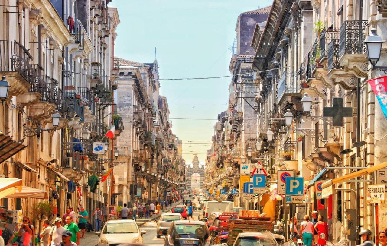 Appartamento Don Tano Catania Bagian luar foto